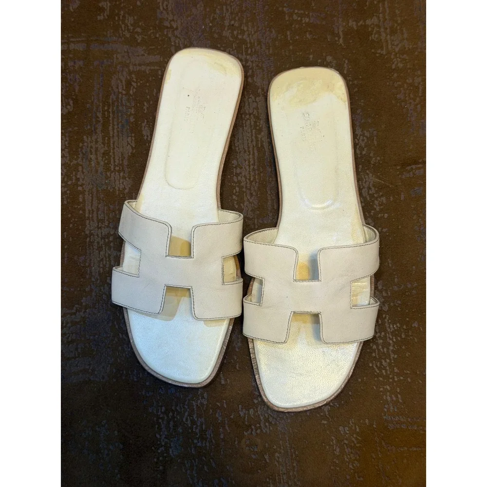 Hermes Oran Sandals Cream Epsom Leather H Cutout Flat Slides 41 Italy